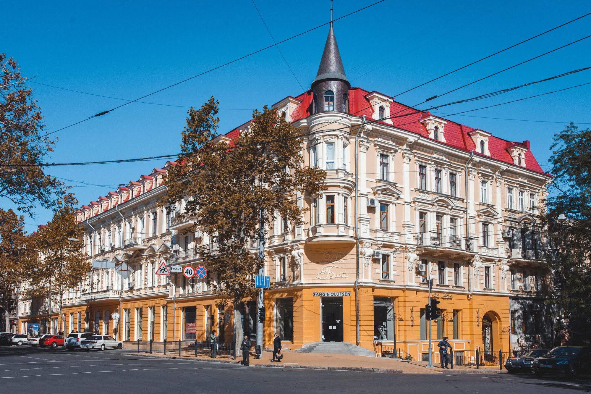 Uno Design Hotel Odesa Exterior photo